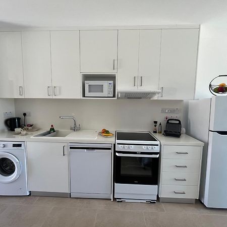 Papho'S Mare Apts Paphos Esterno foto